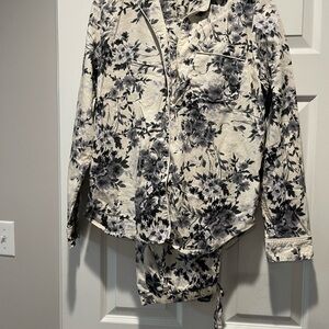 GAP Black and Cream Floral Pajama Set
